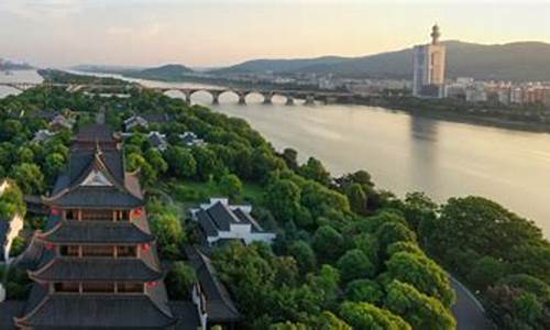 长沙市一日游必去景点_长沙市一日游必去景点岳麓山